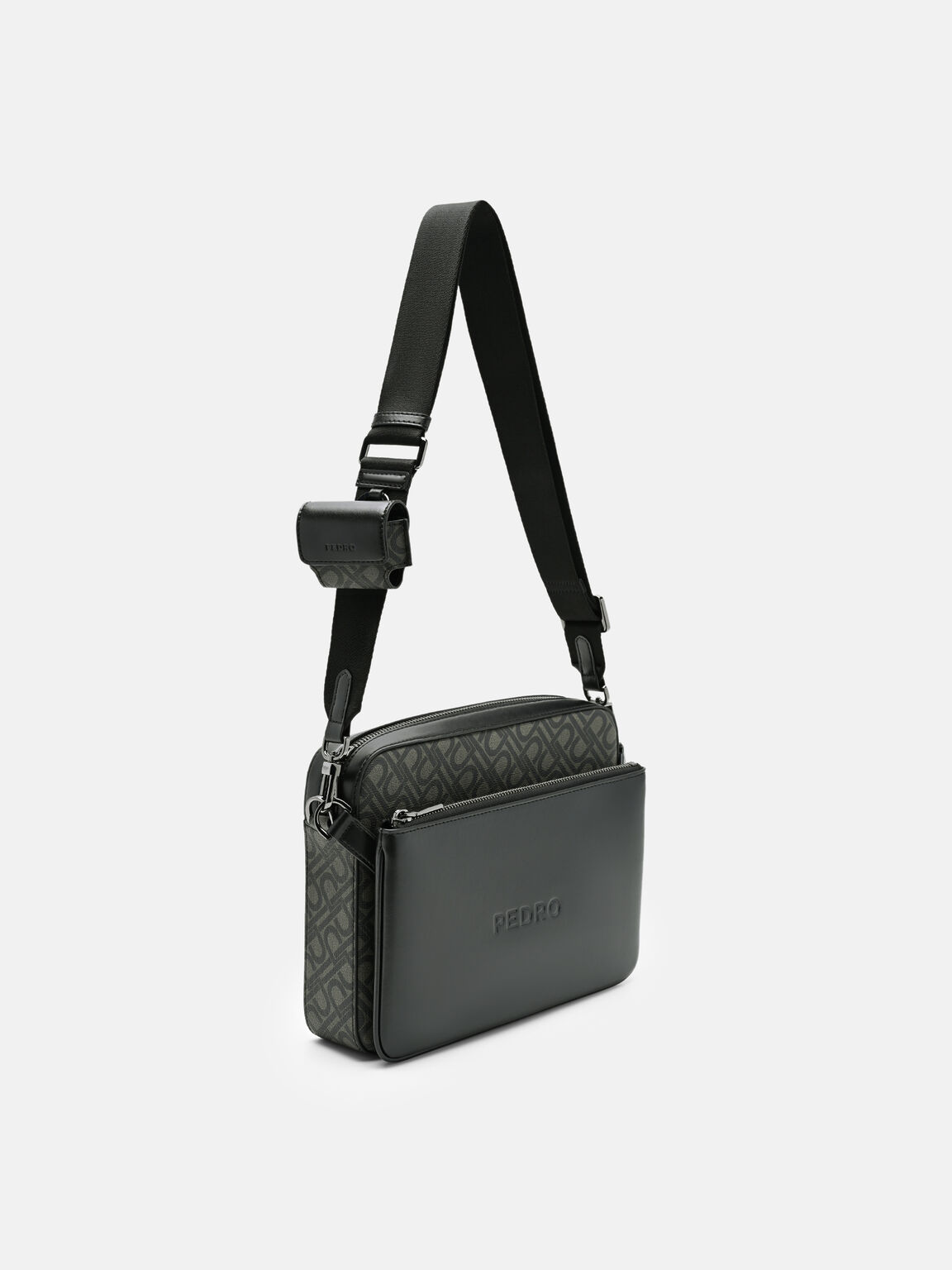 Tas Selempang Travis, 