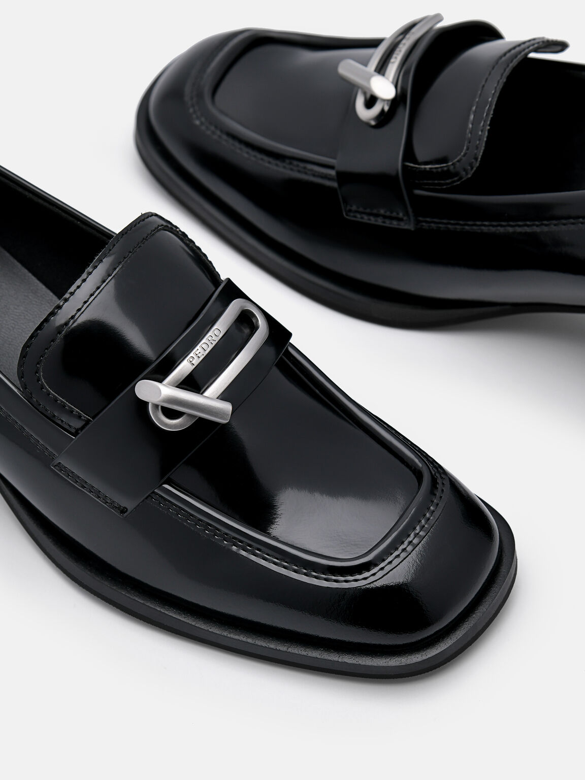 Sepatu Pantofel Tumit Kulit Brie, 