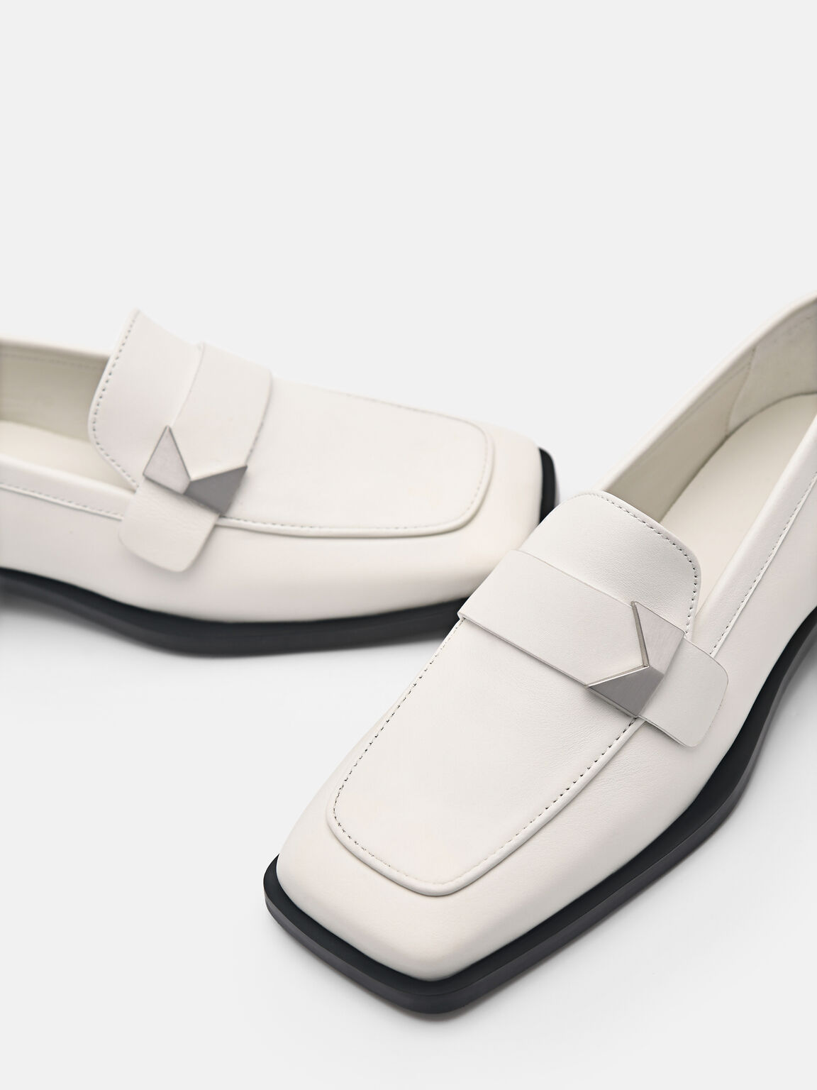 Sepatu Pantofel Kulit Marion, 