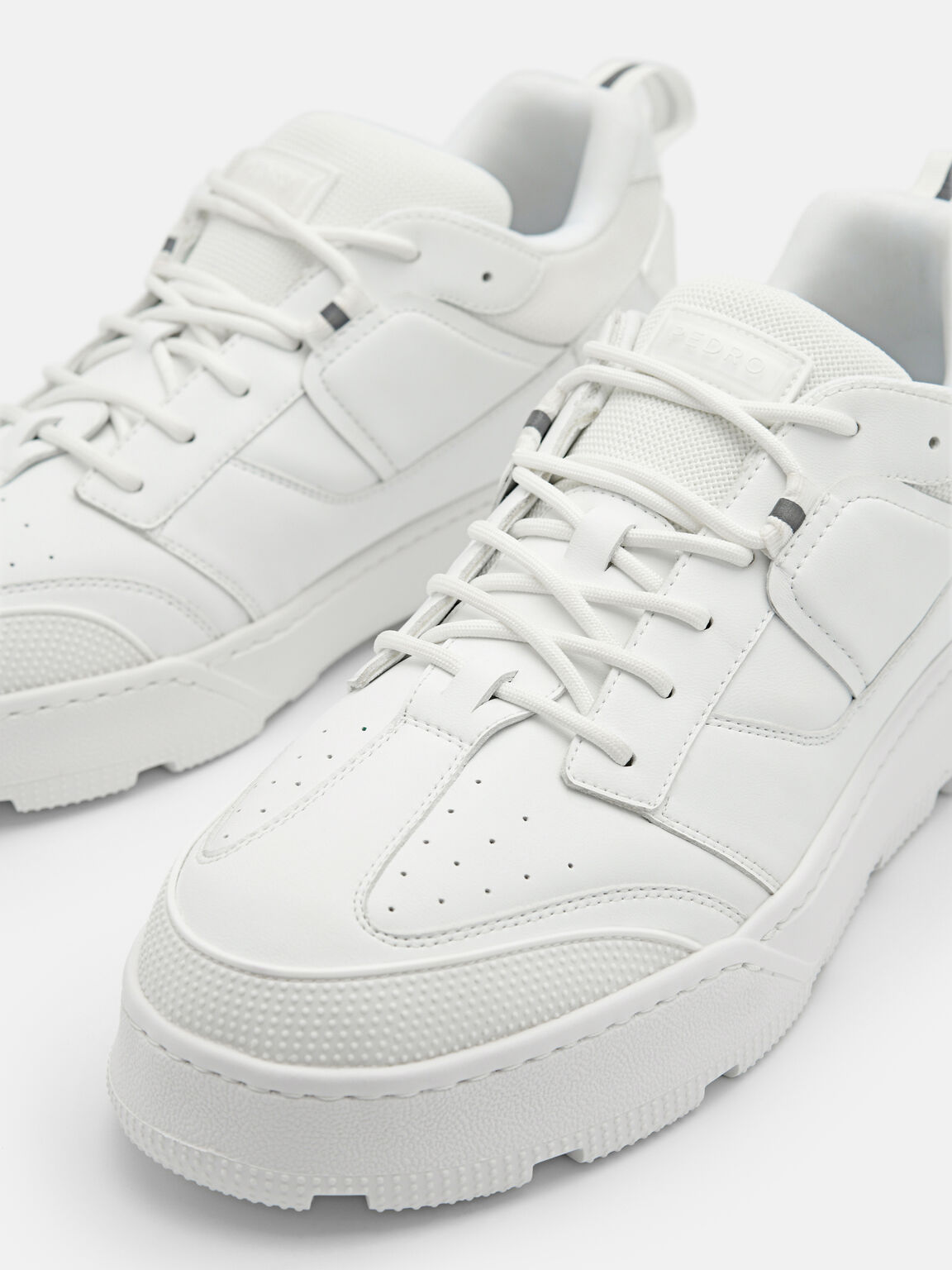 Sepatu Olahraga Arc Court, 