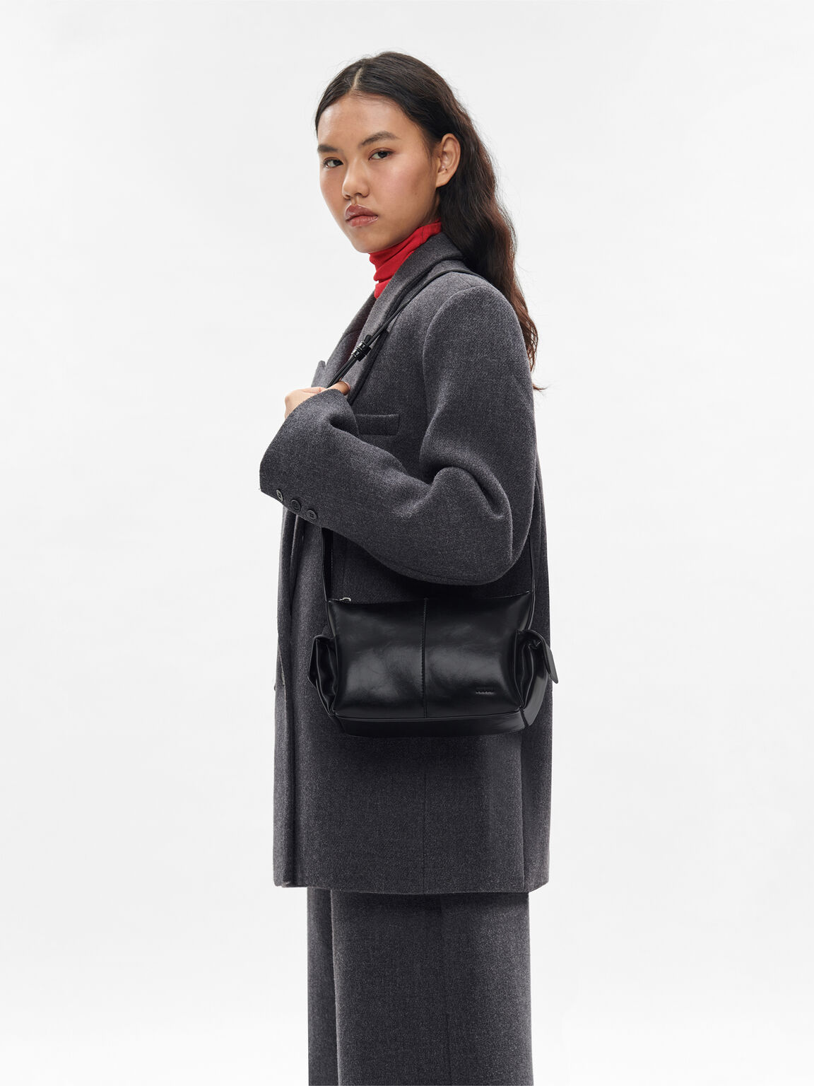 Tas Bahu Ursa, 