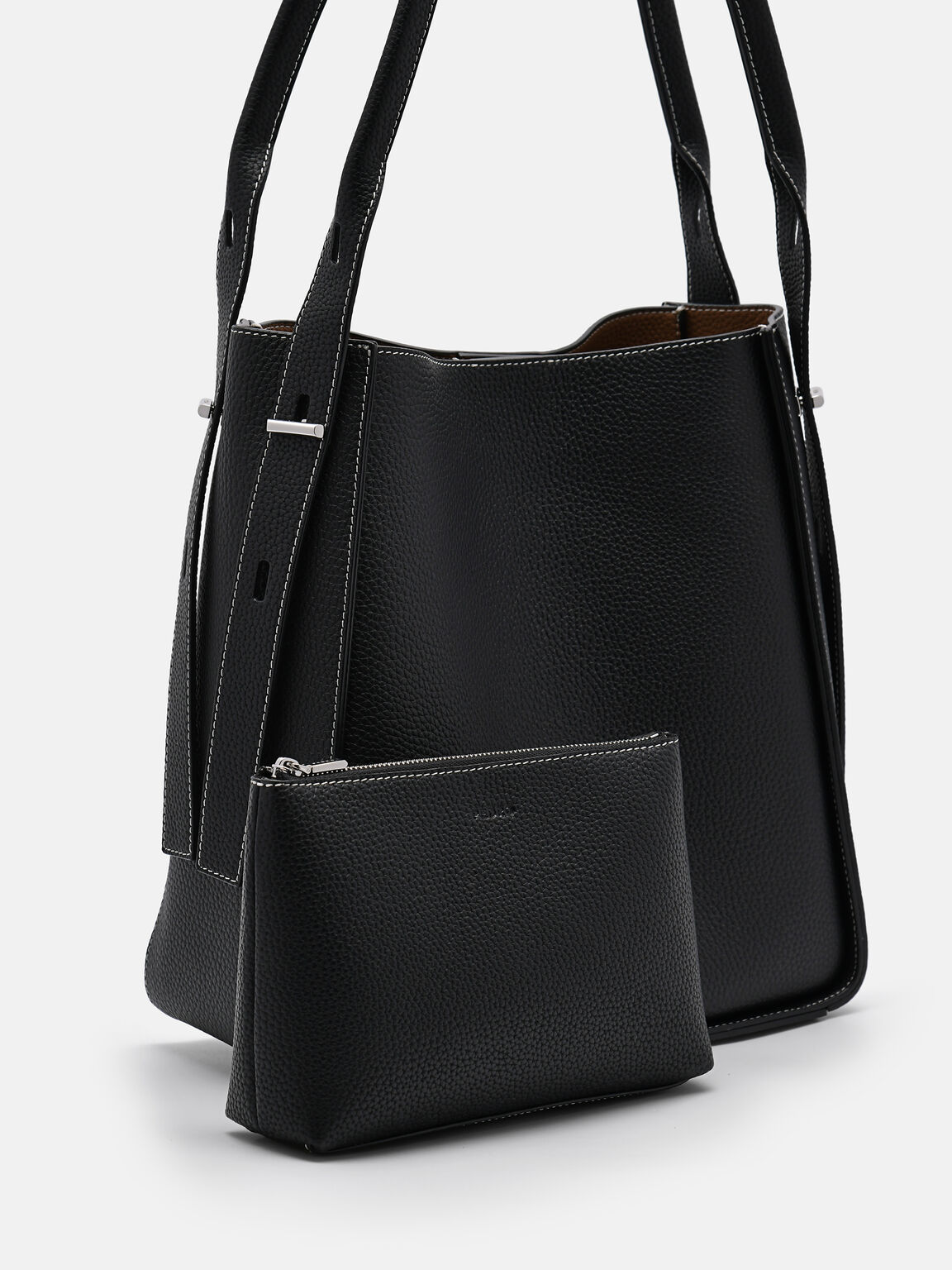 Demi Tas Hobo, 