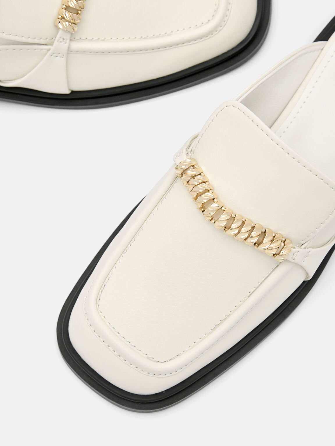 Mia Chain Mules, 
