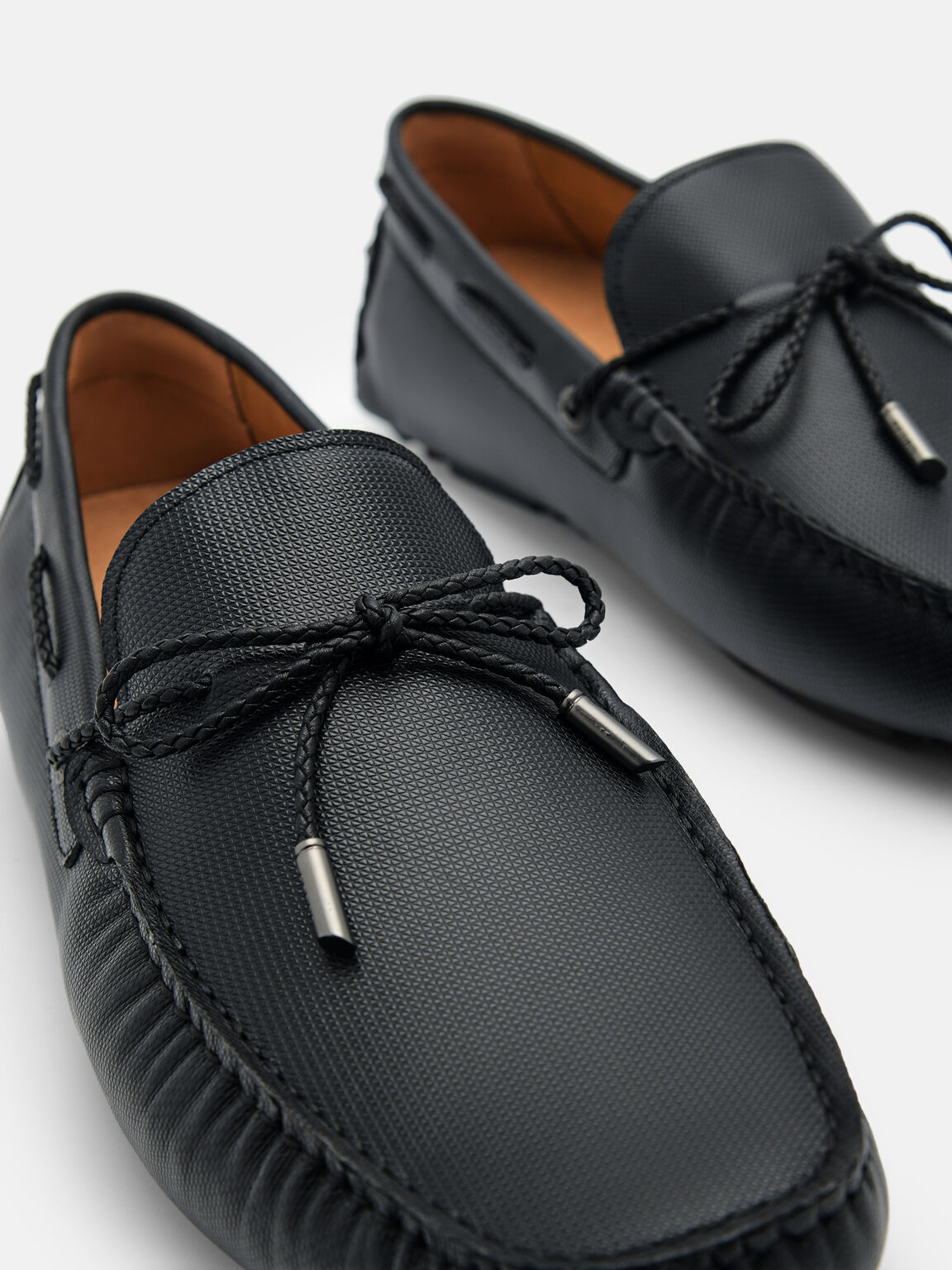 Sepatu Driving Bow Kulit Saffiano, 