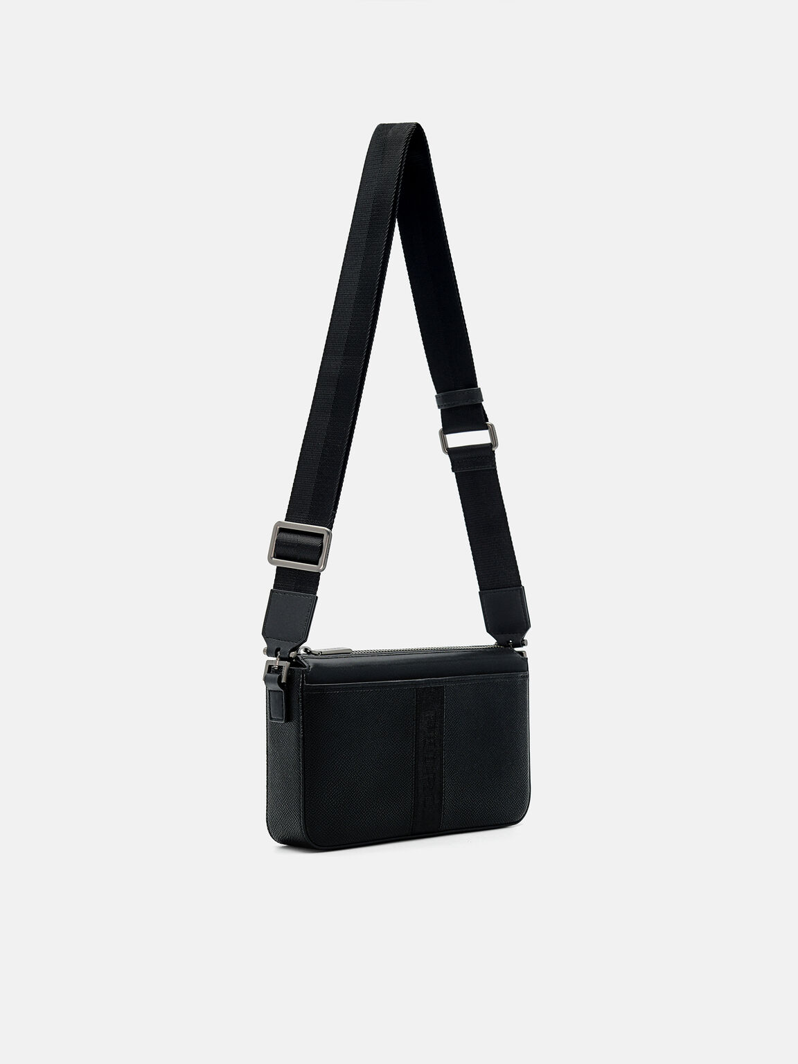 Pouch Kulit Embossed, 