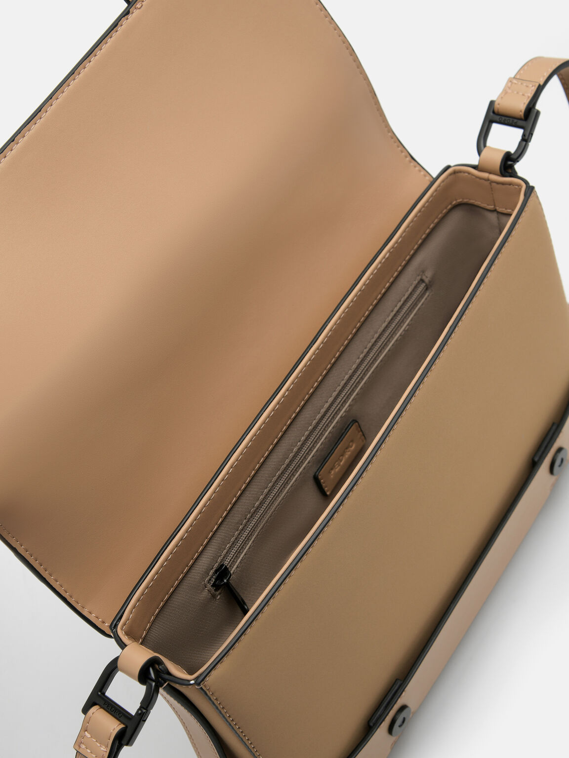Connor Sling Bag, 