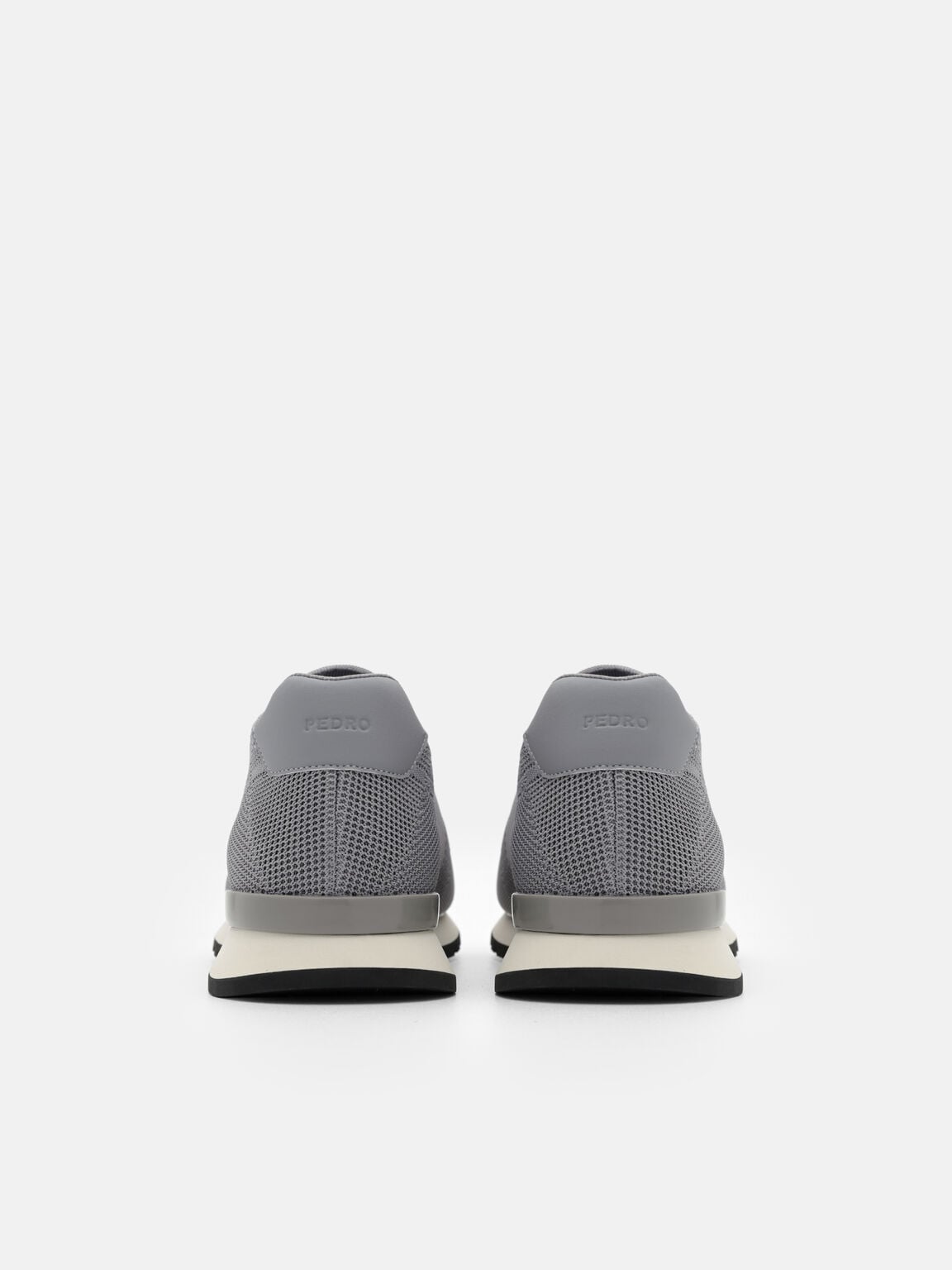 Sepatu Sneakers Rajut Track, 