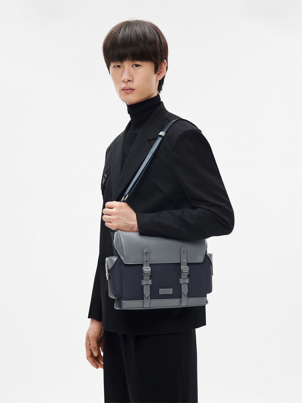 Jones Messenger Bag, 