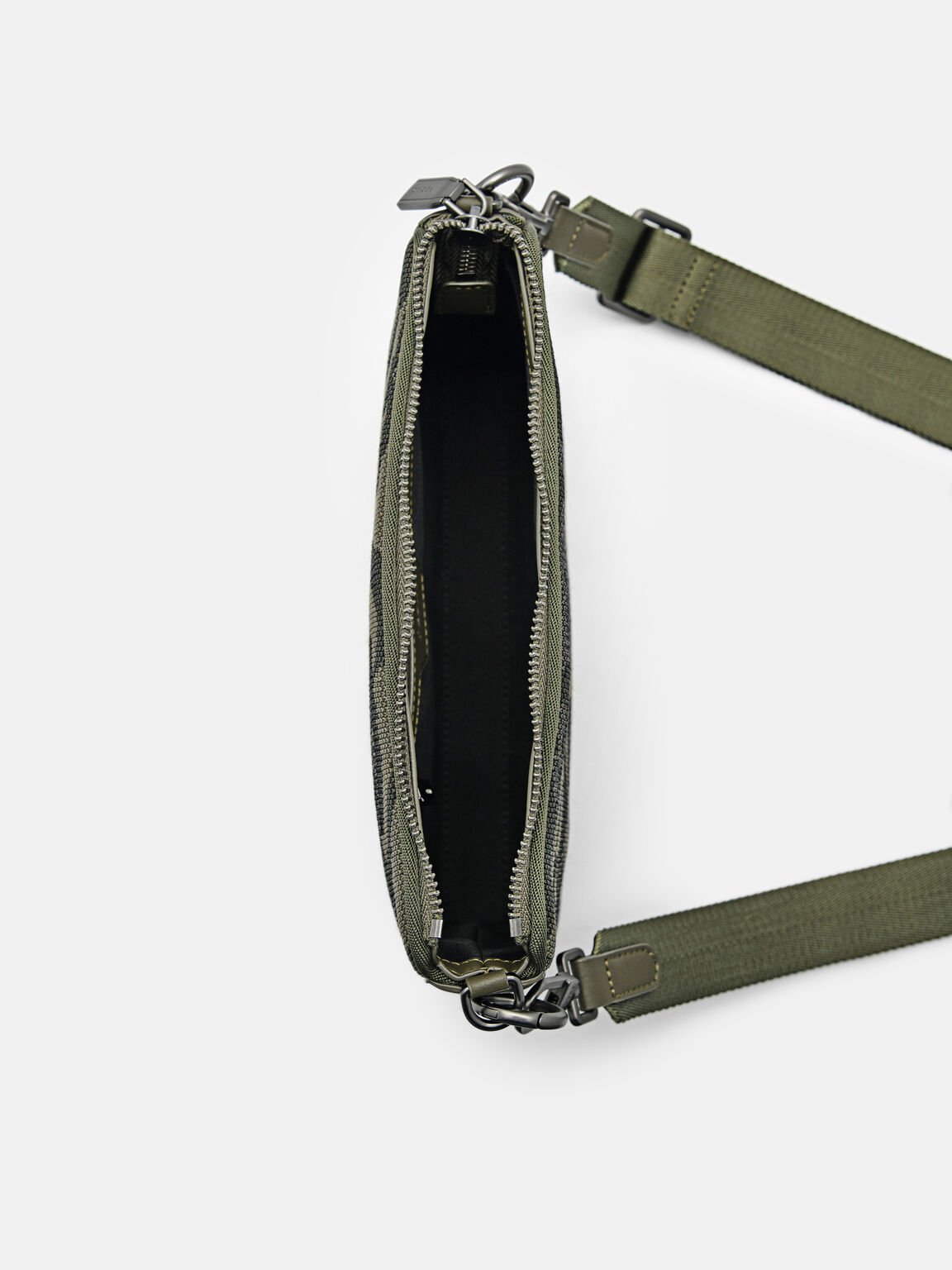 Tas Selempang Frank, 