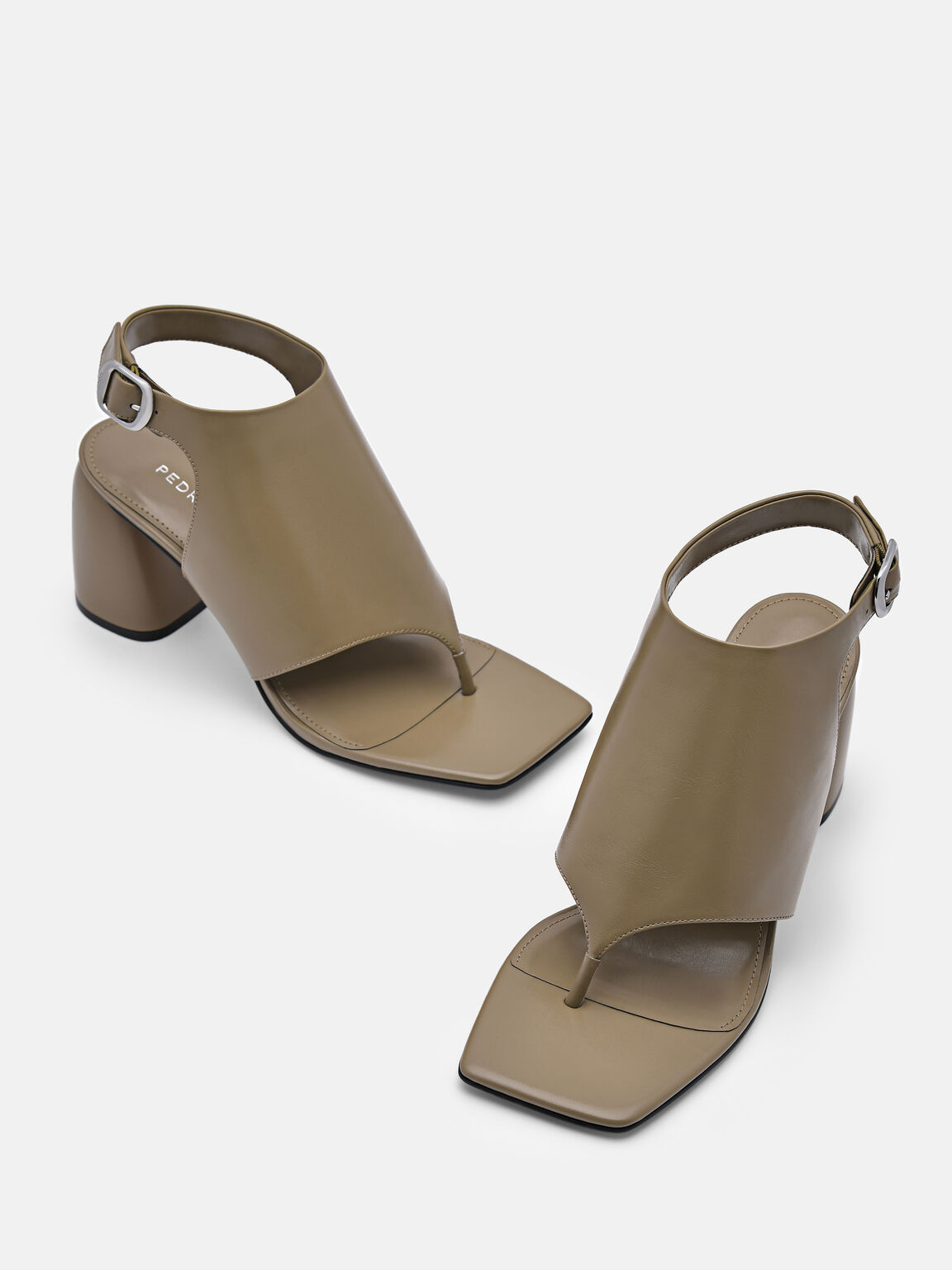 Sandal Tumit Kulit Este, 