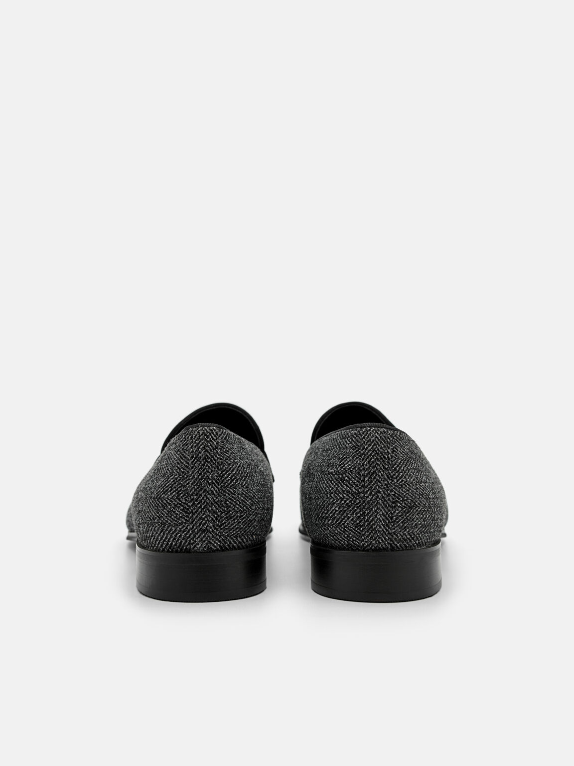 Sepatu Pantofel Kain Clive, 