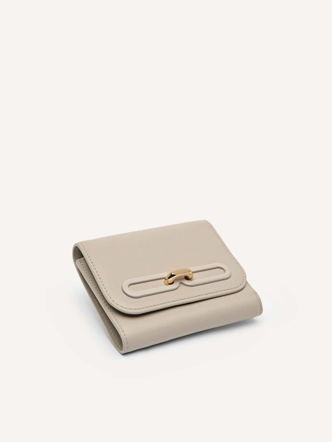Dompet Tri-Lipat Kulit PEDRO Studio, 