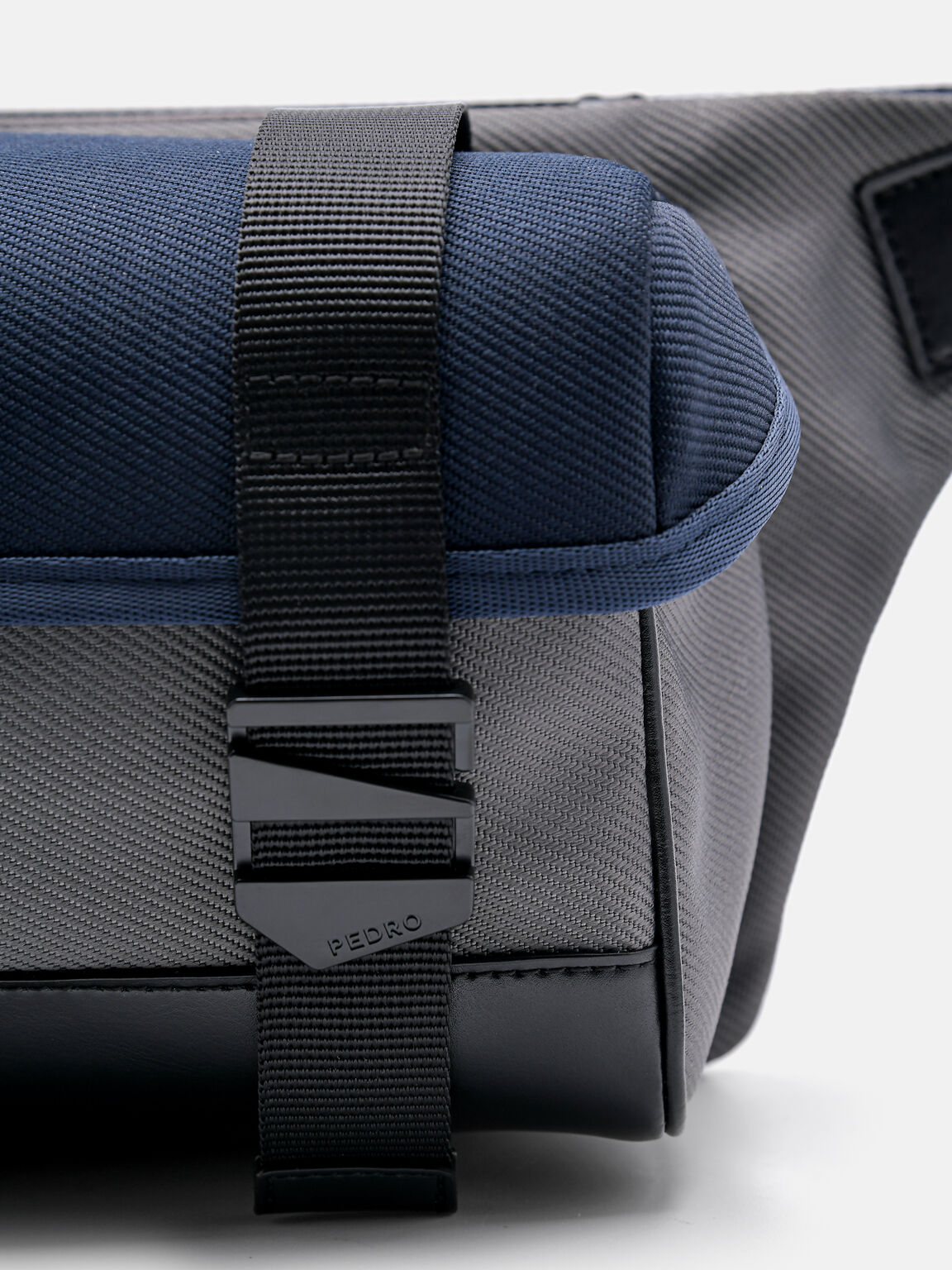 Pouch Selempang Hamilton, , hi-res