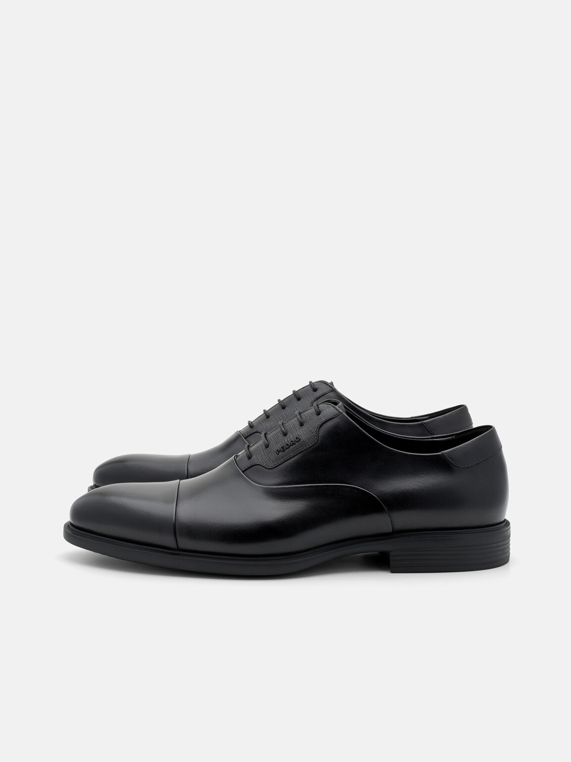 Sepatu Oxford Cap-Toe Kulit Altitude, 