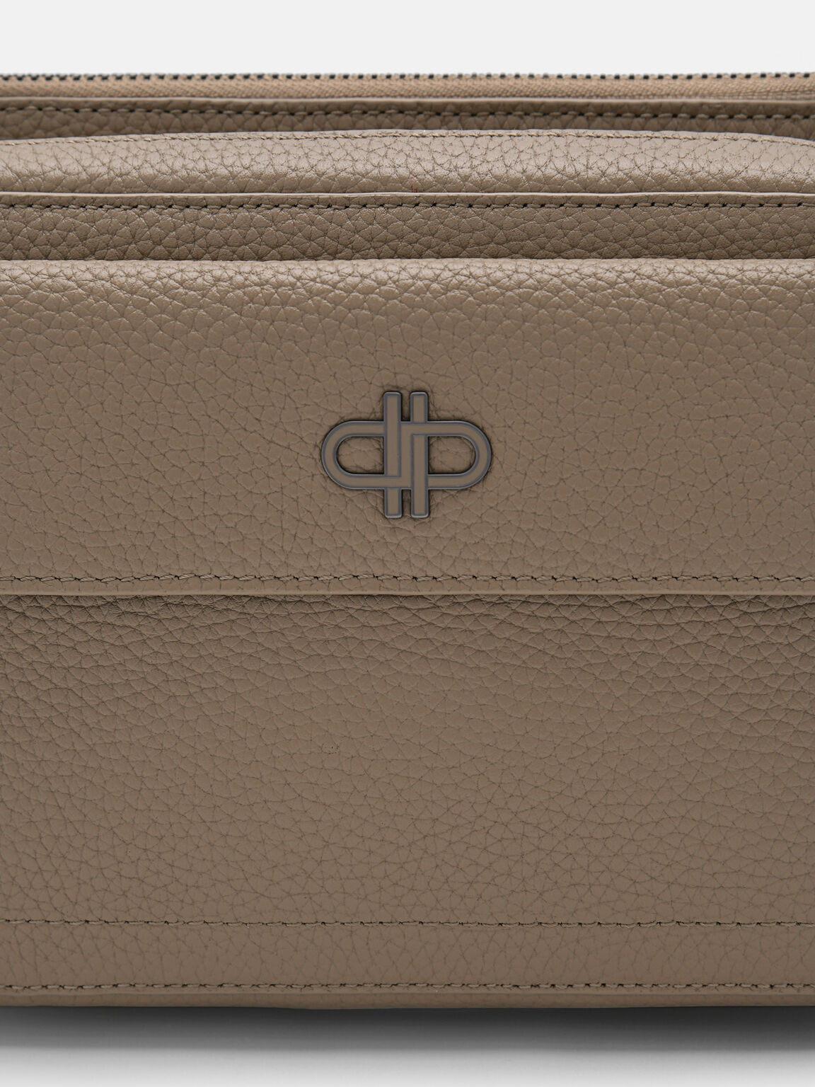 Pouch Crossbody Kulit Tumbled, 