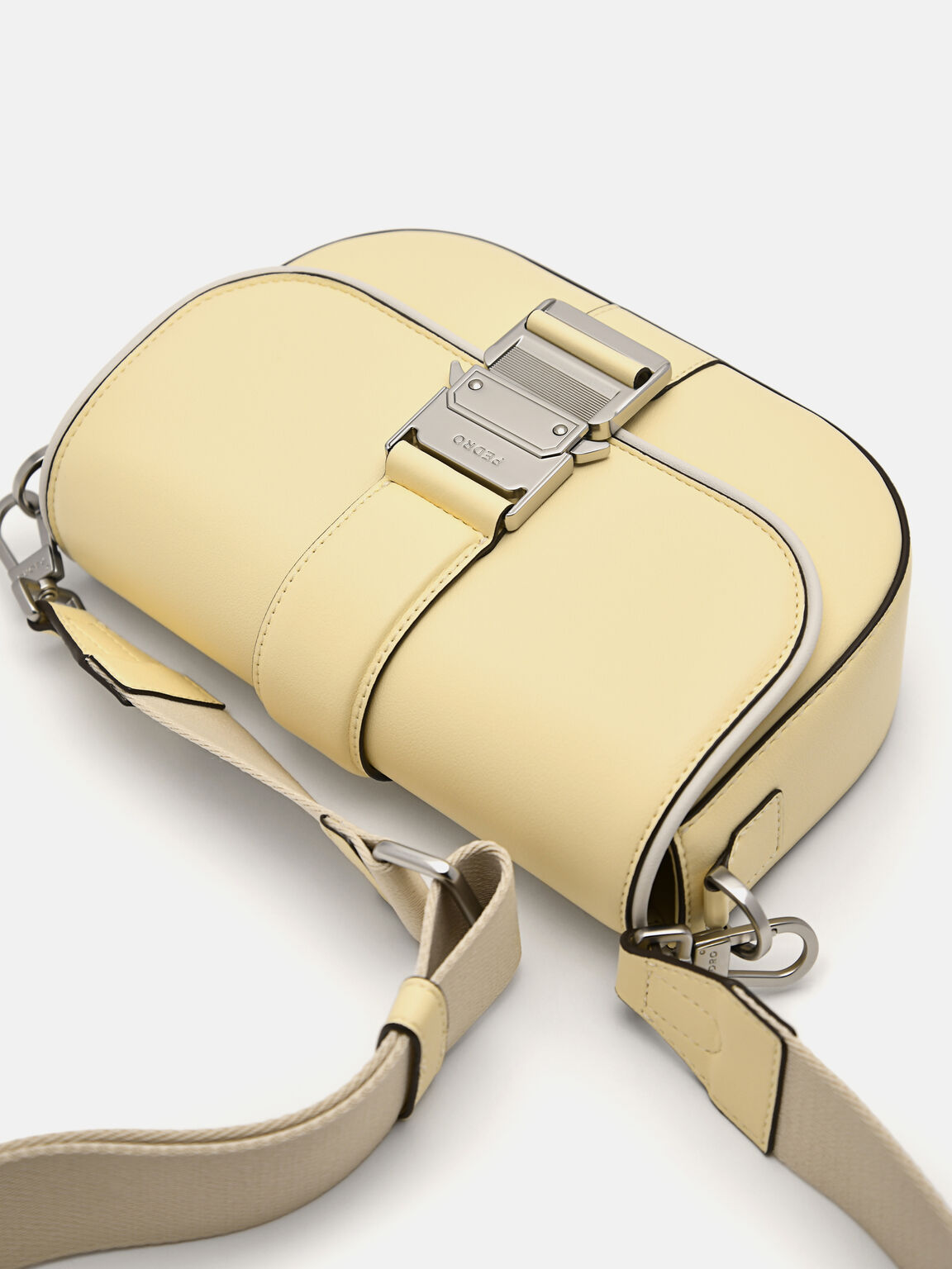 Kane Sling Bag, Light Yellow
