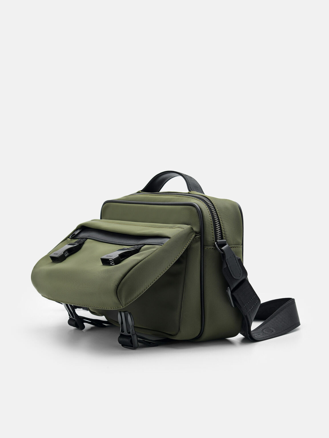 Tas Selempang Stuart, 