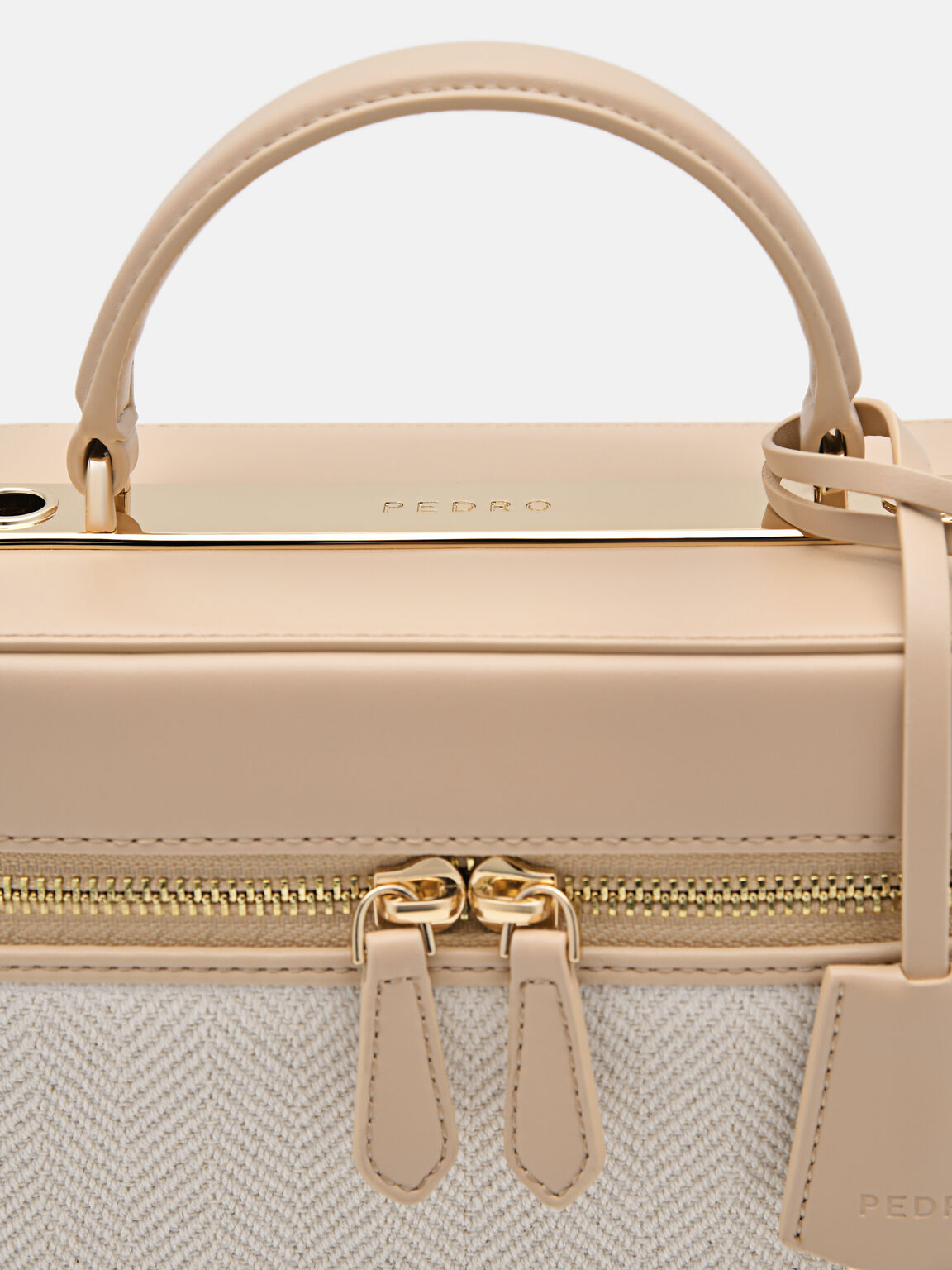 Ari Boxy Shoulder Bag, 