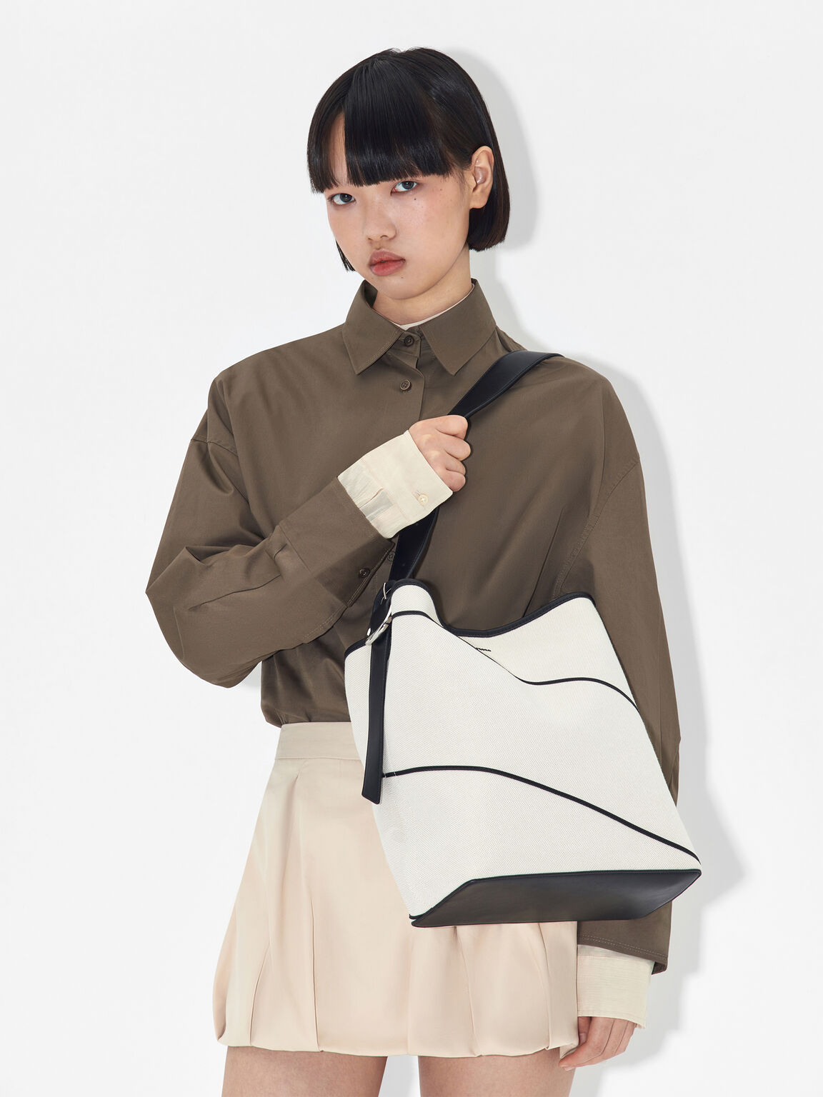 Bridget Oversized Bucket Bag, 