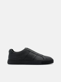 Hitam