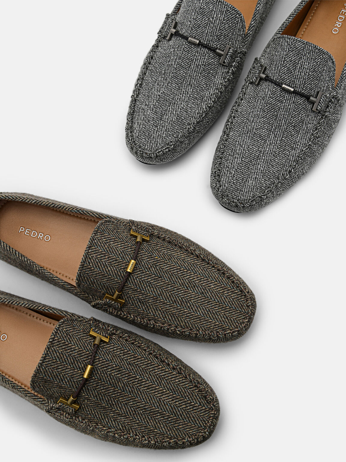 Sepatu Mengemudi Robert Fabric, 