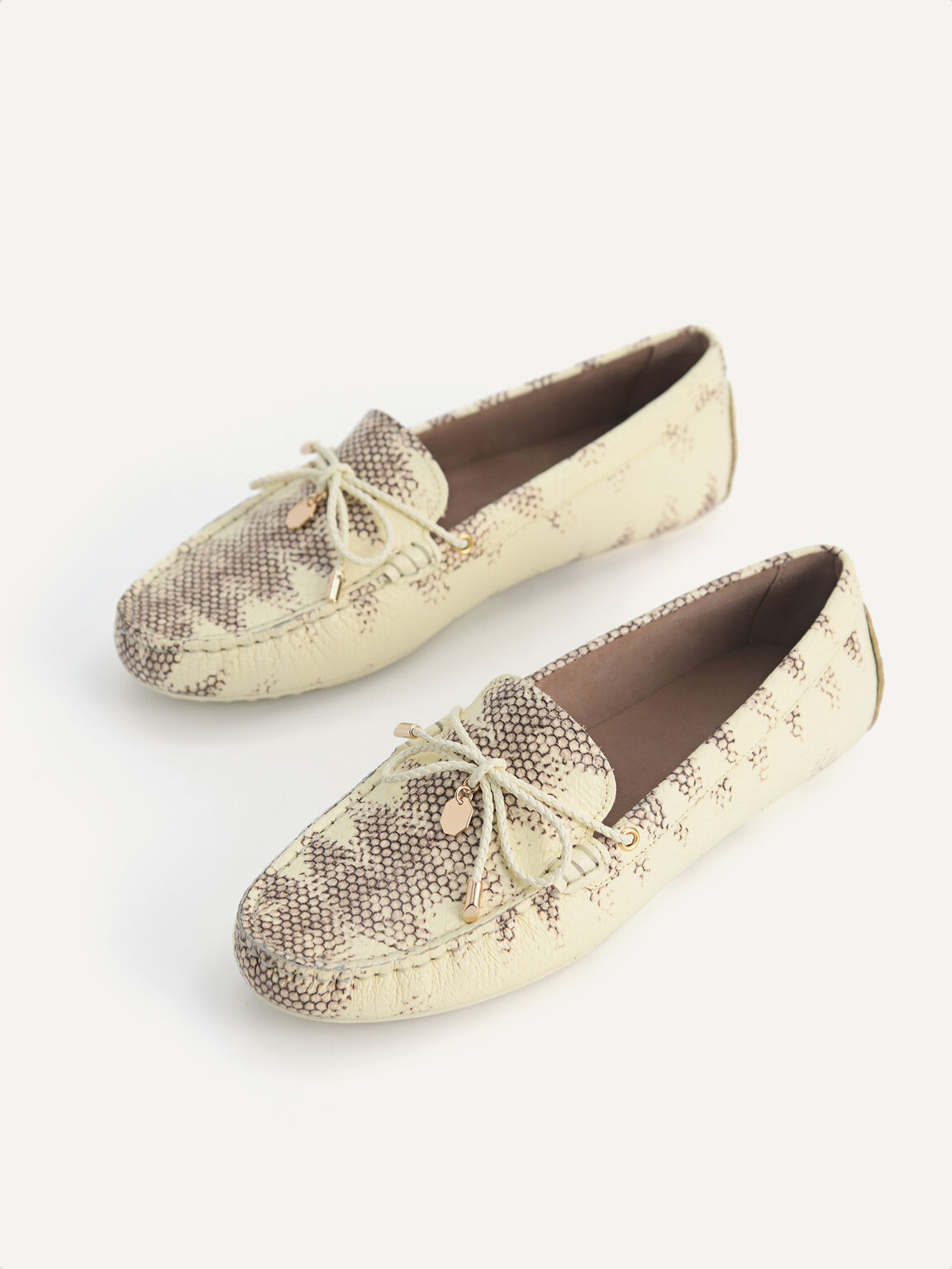 Textured Leather Bow Driving Shoes, Multi