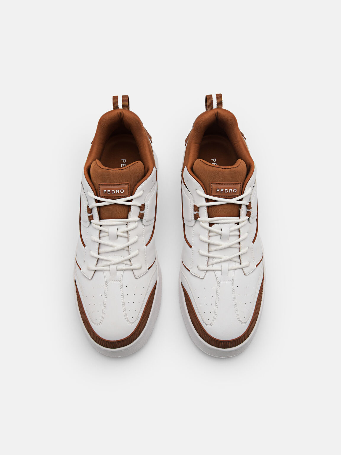 Sepatu Olahraga Pria Arc, 