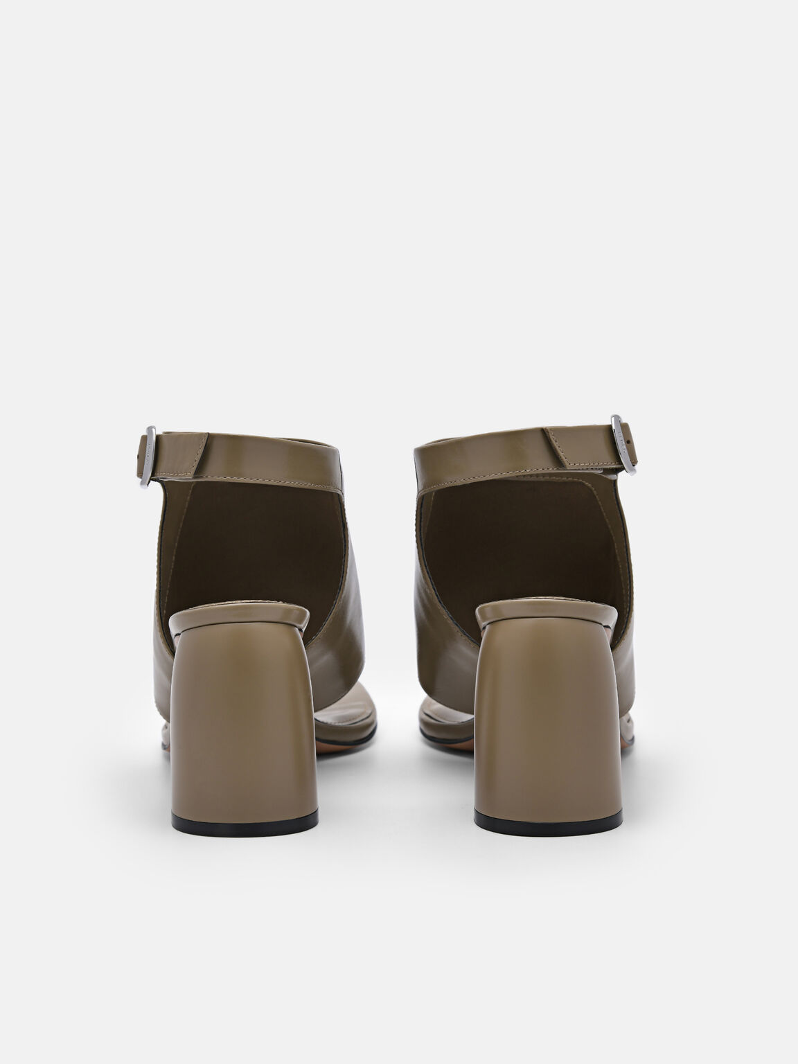 Sandal Tumit Kulit Este, 