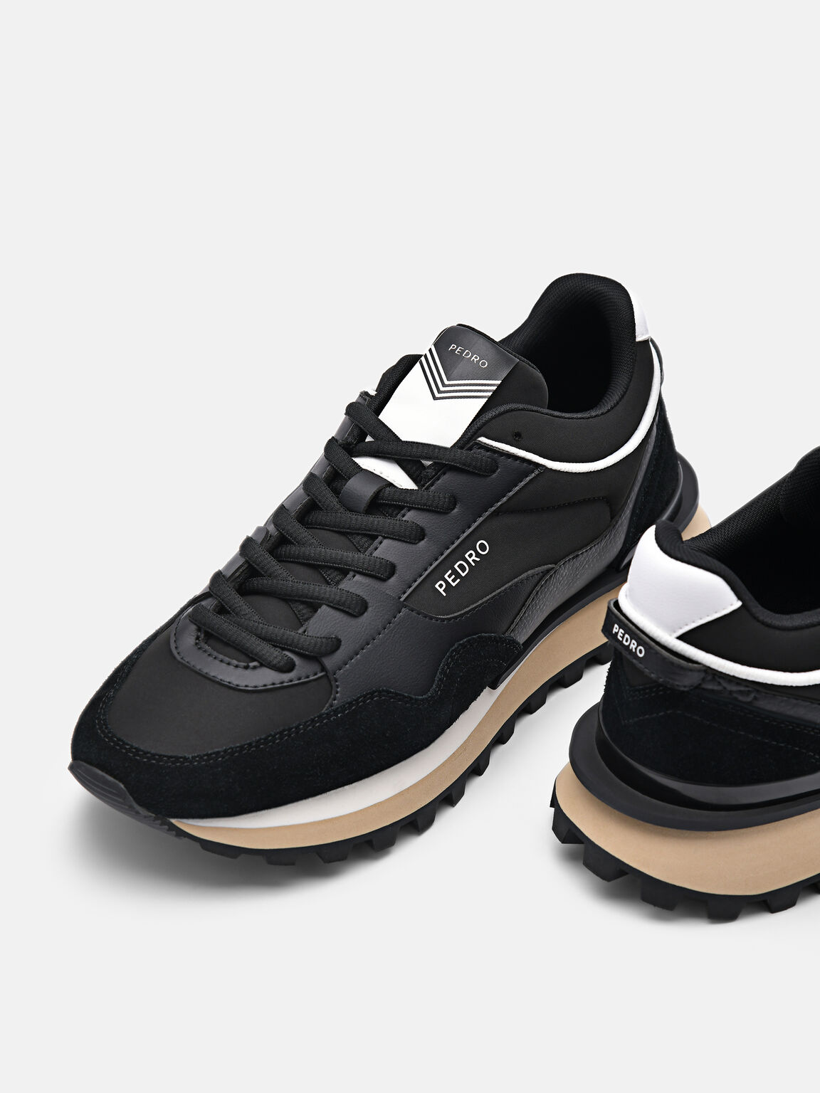 Sepatu Kets Suede Aliran Wanita, 