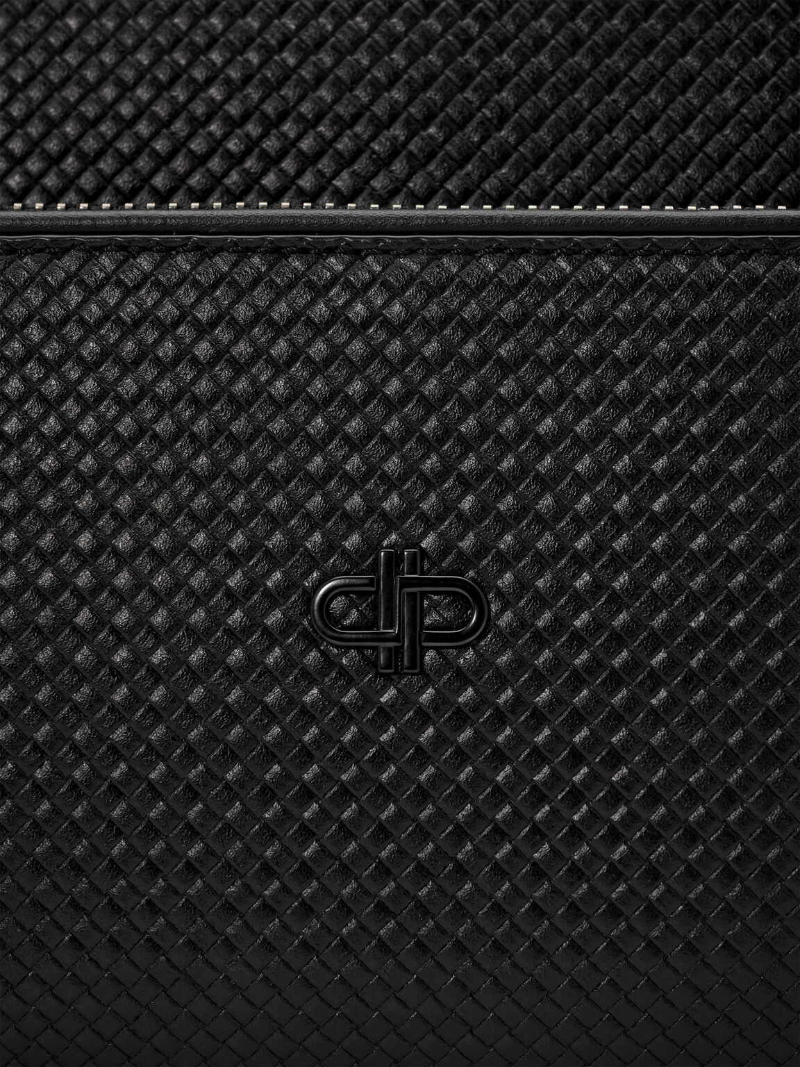 Tas Selempang Pochette, 