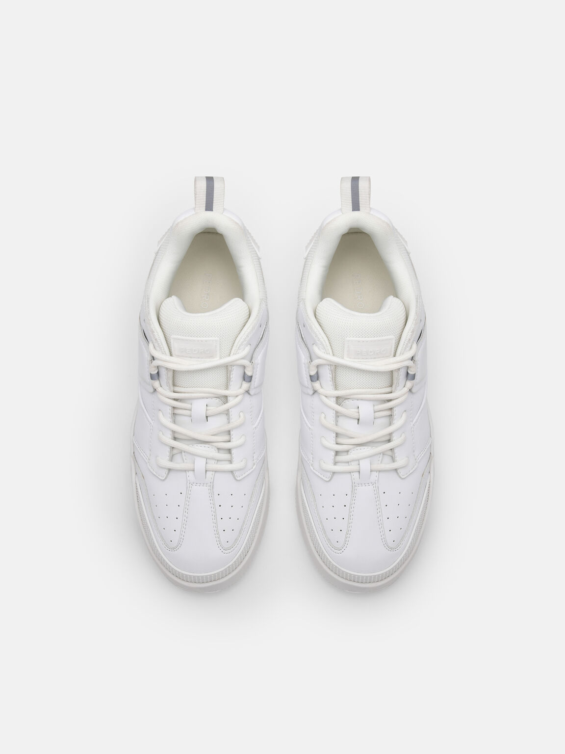 Sepatu Olahraga Arc Court Wanita, 
