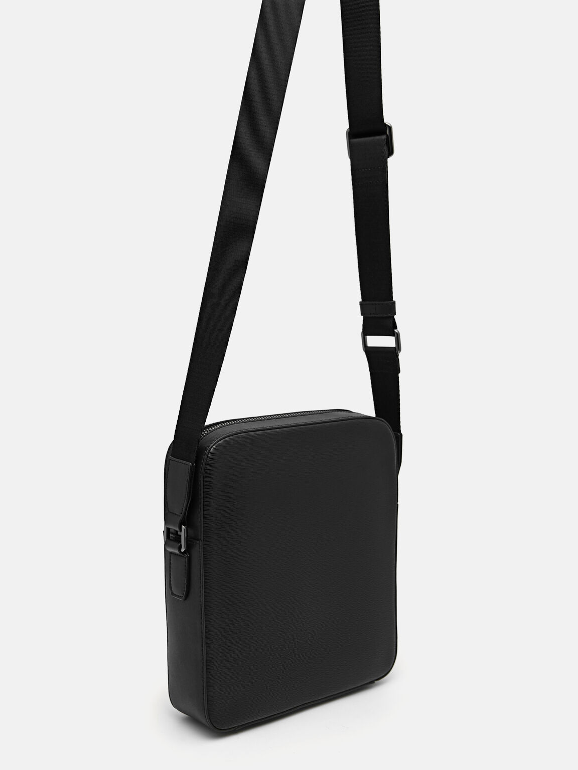 Tas Selempang Kulit Henry, 