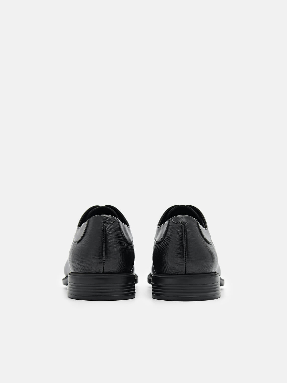 Altitude Lightweight Saffiano Leather Oxford Shoes, 