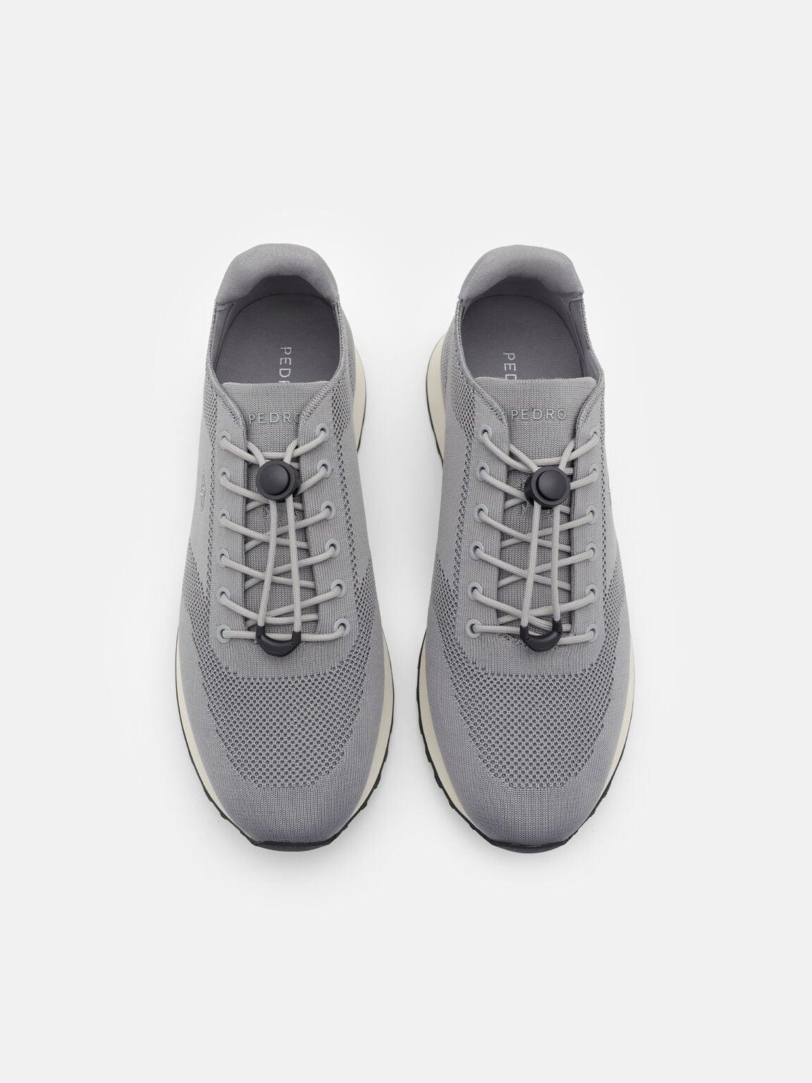 Sepatu Sneakers Rajut Track, 