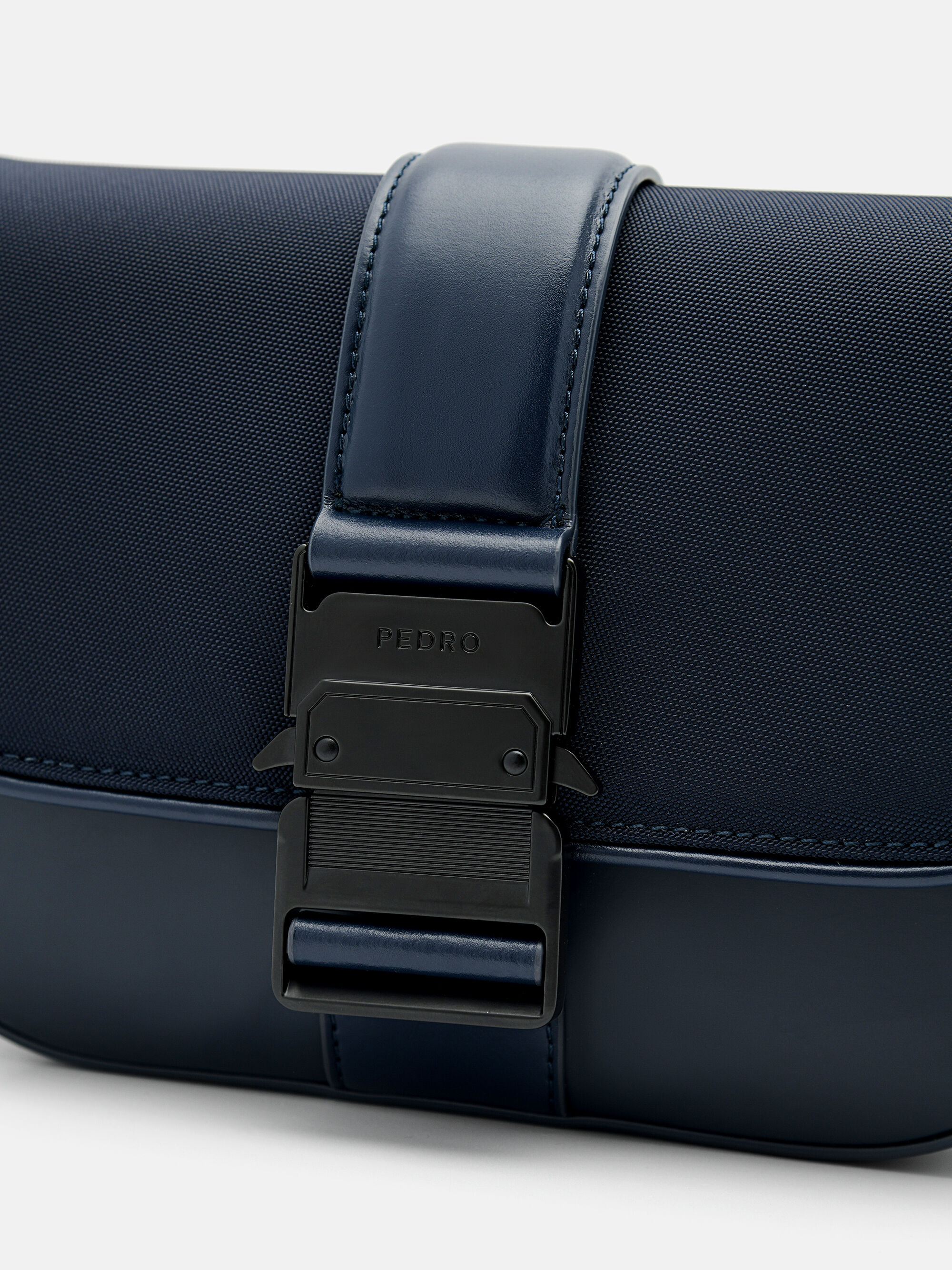 PEDRO【日本未上陸】Taper Sling Bag/モダン スタイリッシュ Taper Sling Pouch - PEDRO US