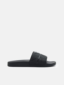 Hitam