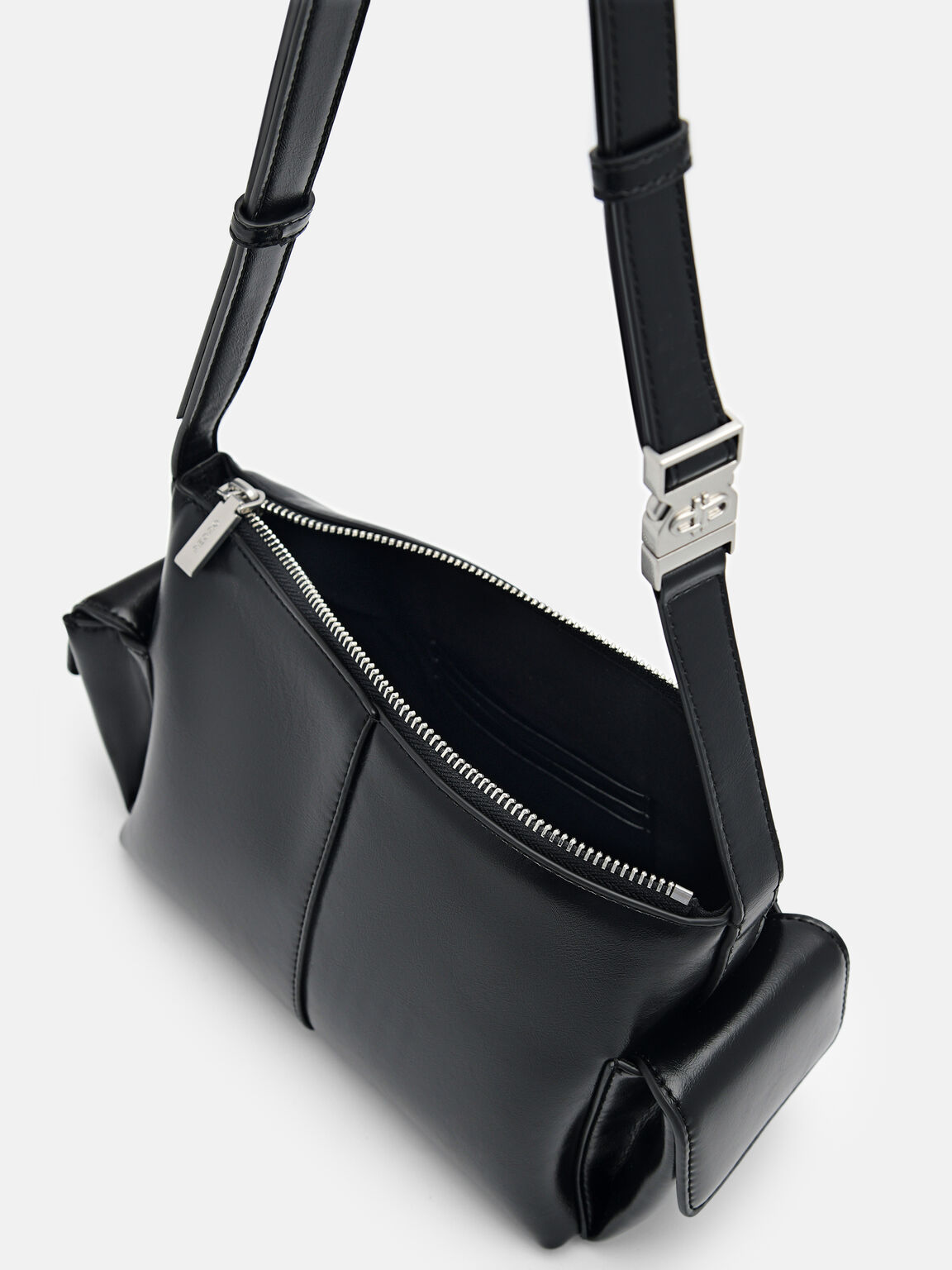 Tas Bahu Ursa, 