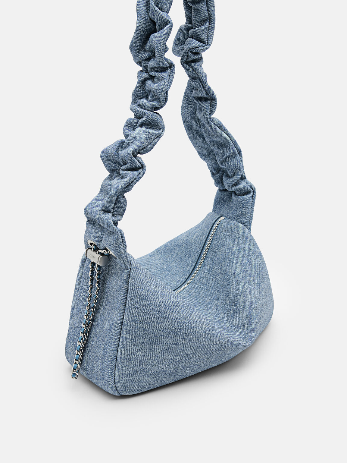 Tas Bahu Cassi, 