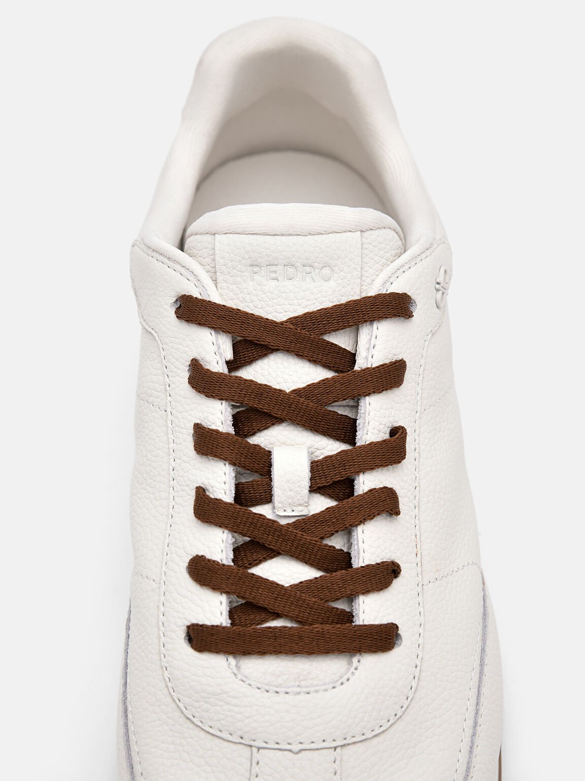 Sepatu Sneakers Kulit Lewis, , hi-res