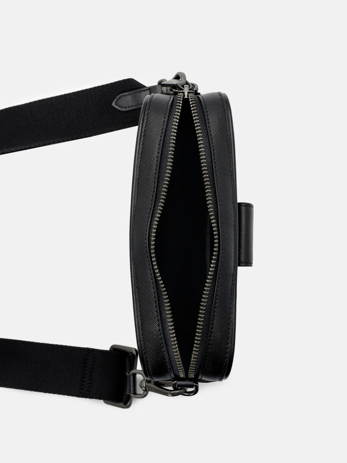 Pouch Mini Kulit Embossed, 