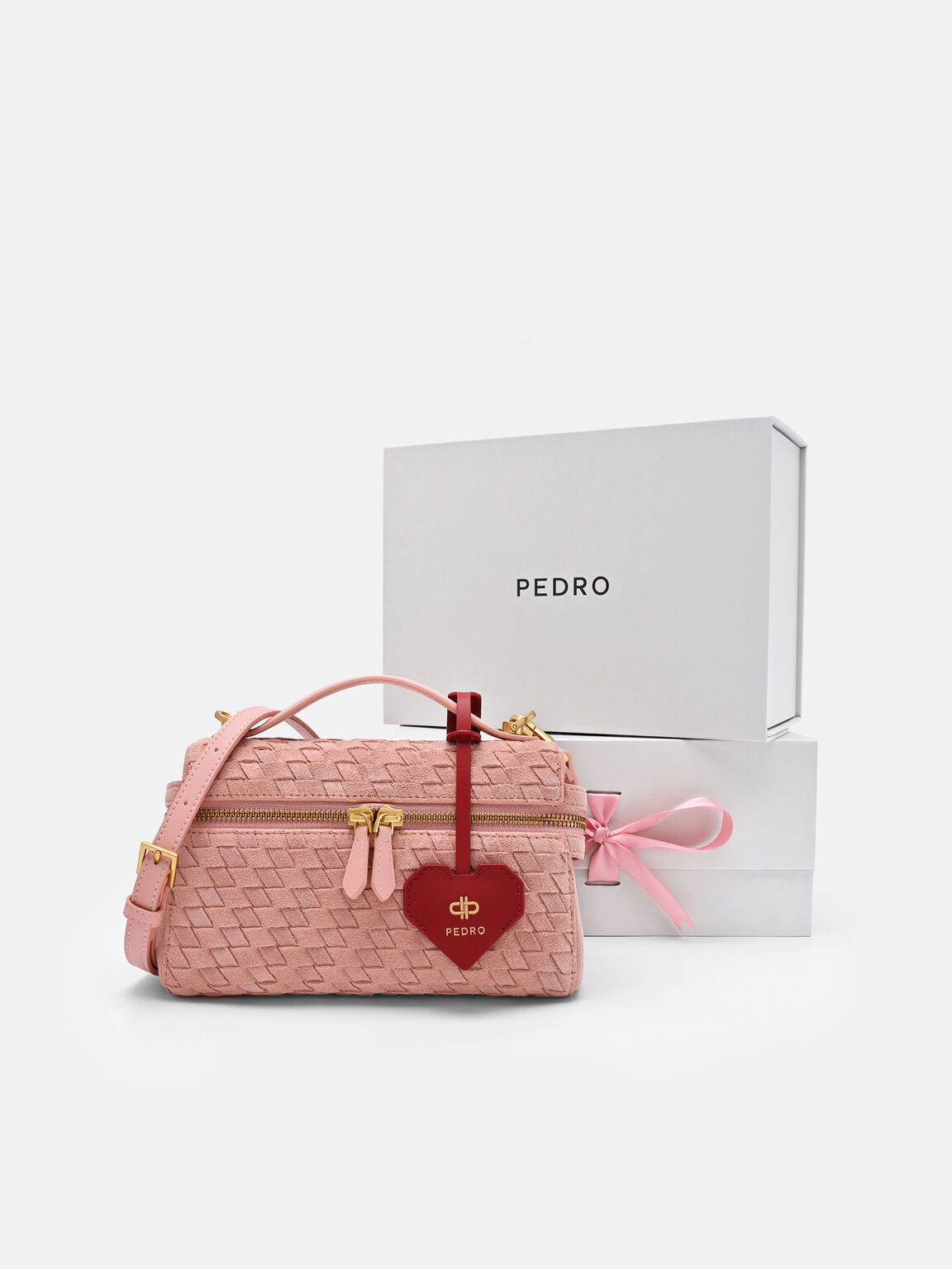 Tas Bahu Anyaman Suede Alyssa dengan Charm, 