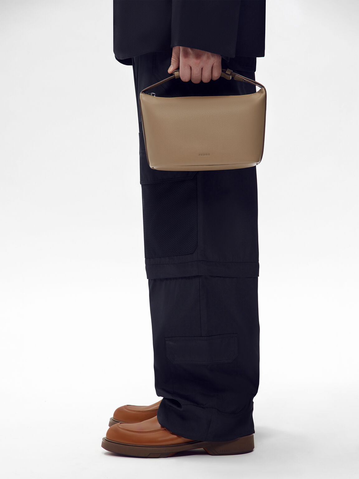 Robin Sling Bag, Taupe