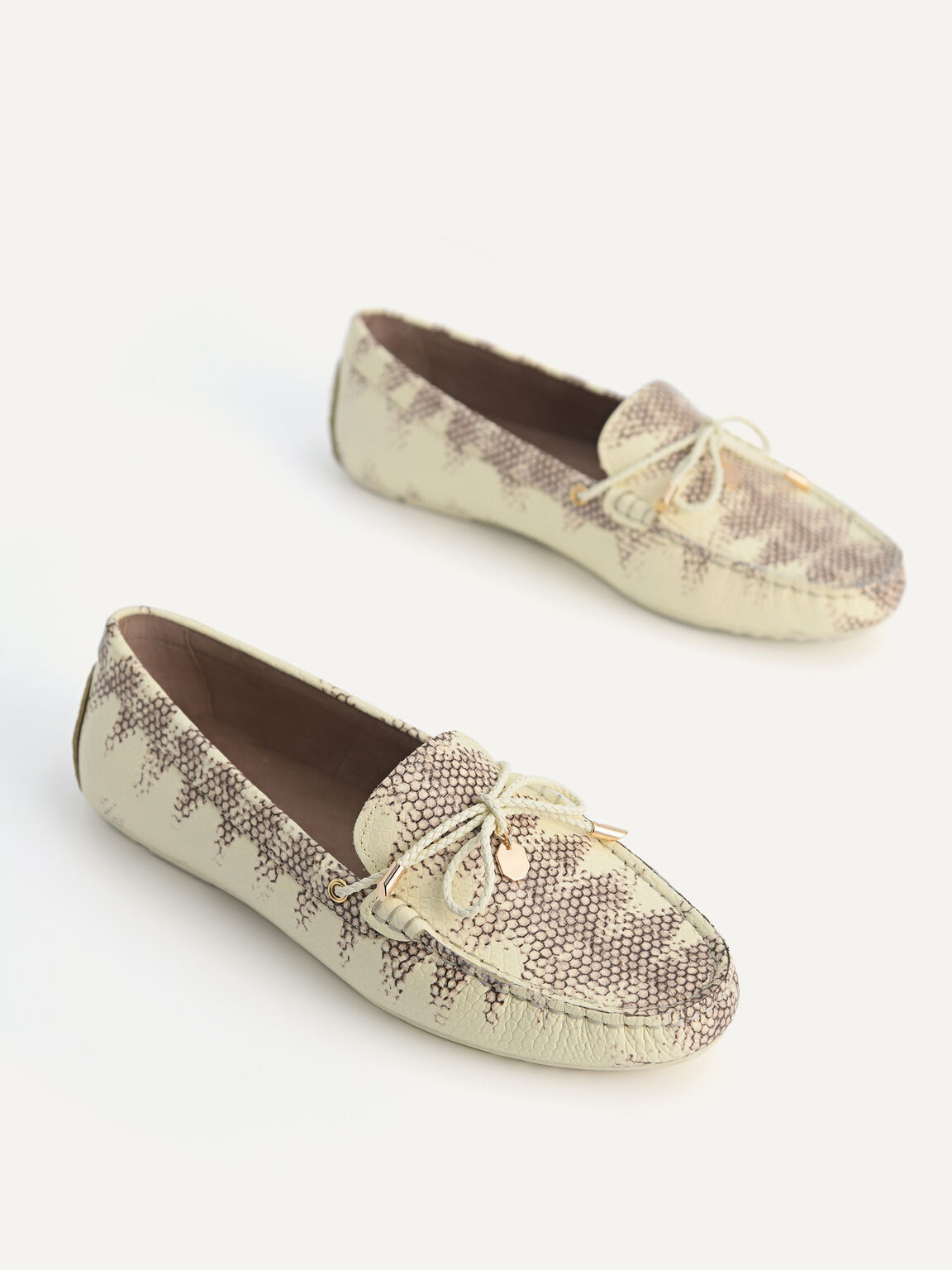 Textured Leather Bow Driving Shoes, Multi
