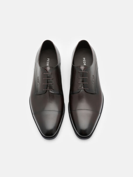 Sepatu Derby Kulit Cap-Toe, 