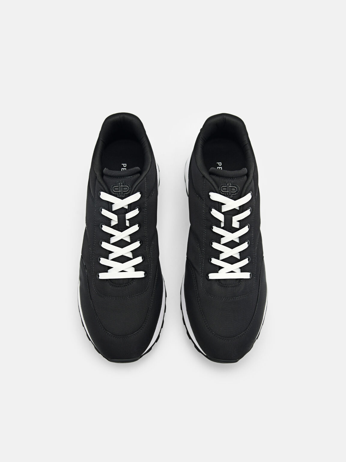 Sepatu Track Nilon, 