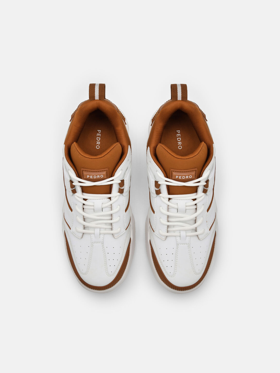 Sepatu Olahraga Arc Court Wanita, 