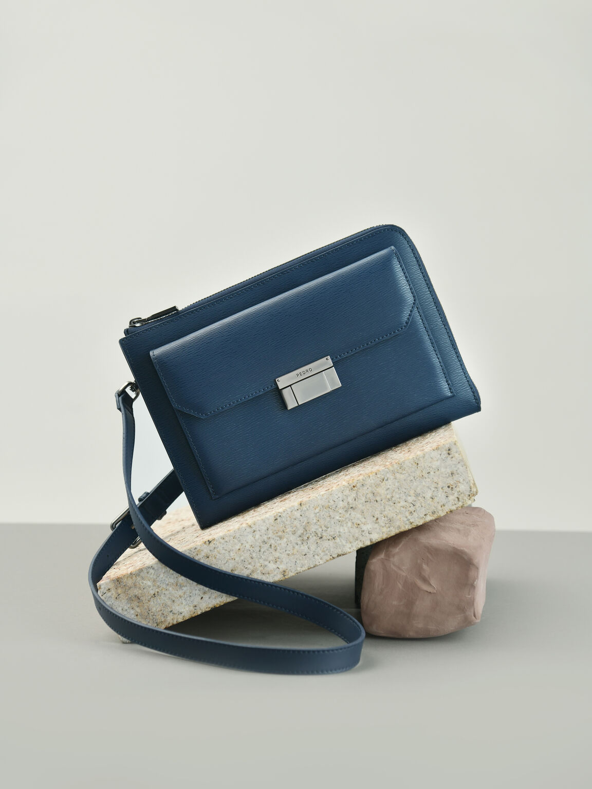 Tas Clutch Kulit Henry, 