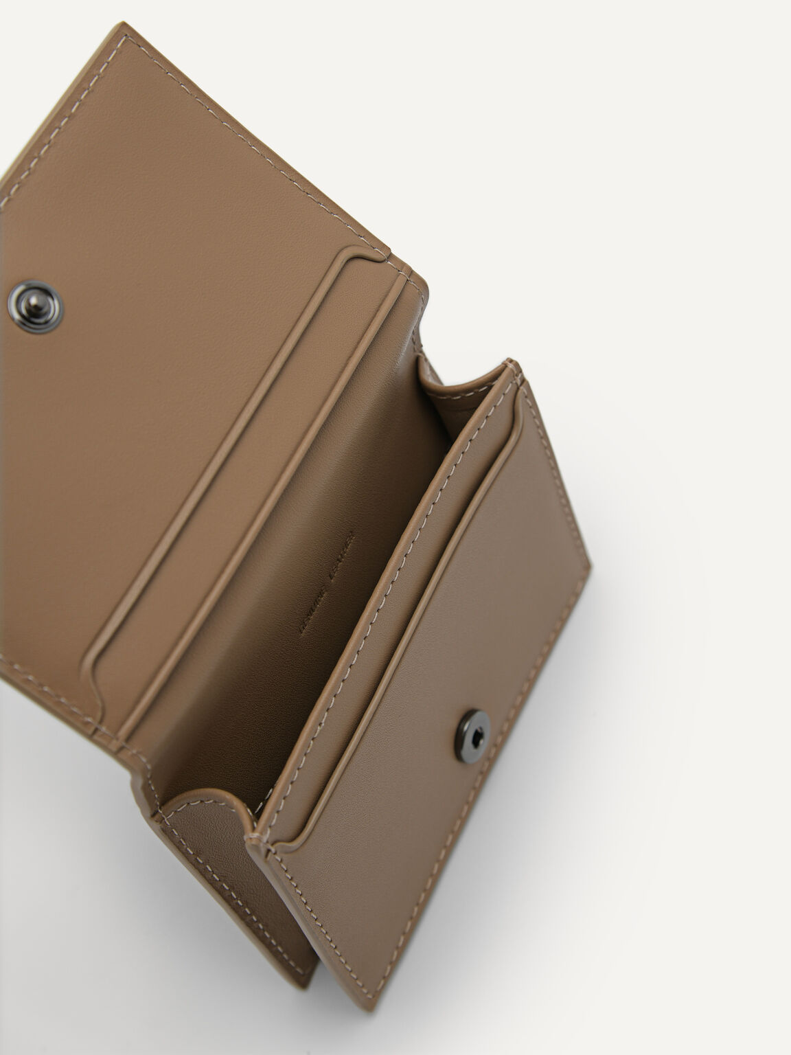 Dompet Koin Bi-Fold Kulit Ikon PEDRO Icon dalam Pixel, 