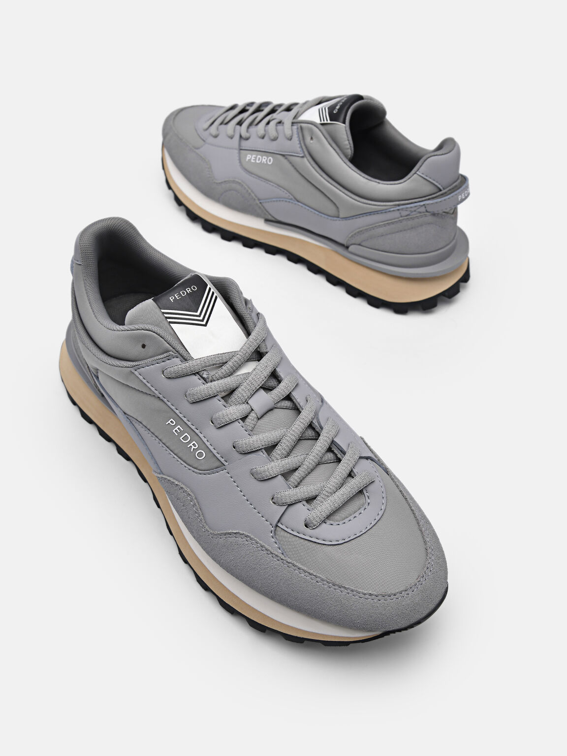 Sepatu Kets Suede Aliran Wanita, 