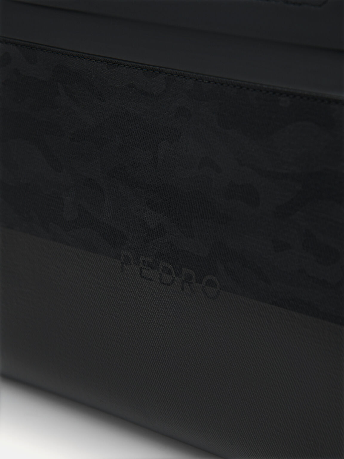 Tas Clutch Asbel, 